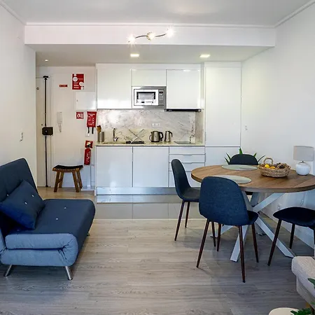 99 - With Seaview, 5min Walk To The Appartement Sesimbra