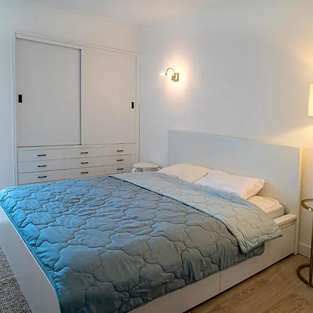 99 - With Seaview, 5min Walk To The