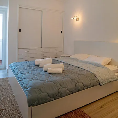 99 - With Seaview, 5min Walk To The Appartement Sesimbra